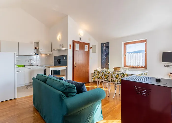 Bruno, Melin Appartement Cres