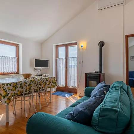 Bruno, Melin Apartment *